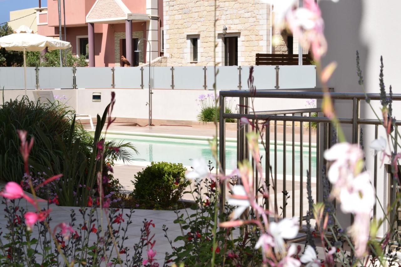 Four Seasons Homes Sztalósz Kültér fotó