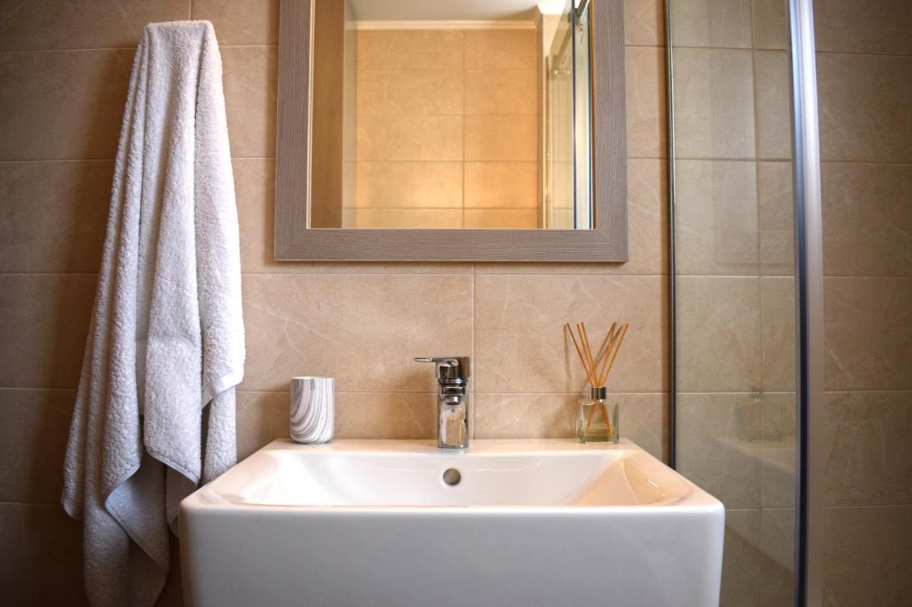 Four Seasons Homes Sztalósz Kültér fotó